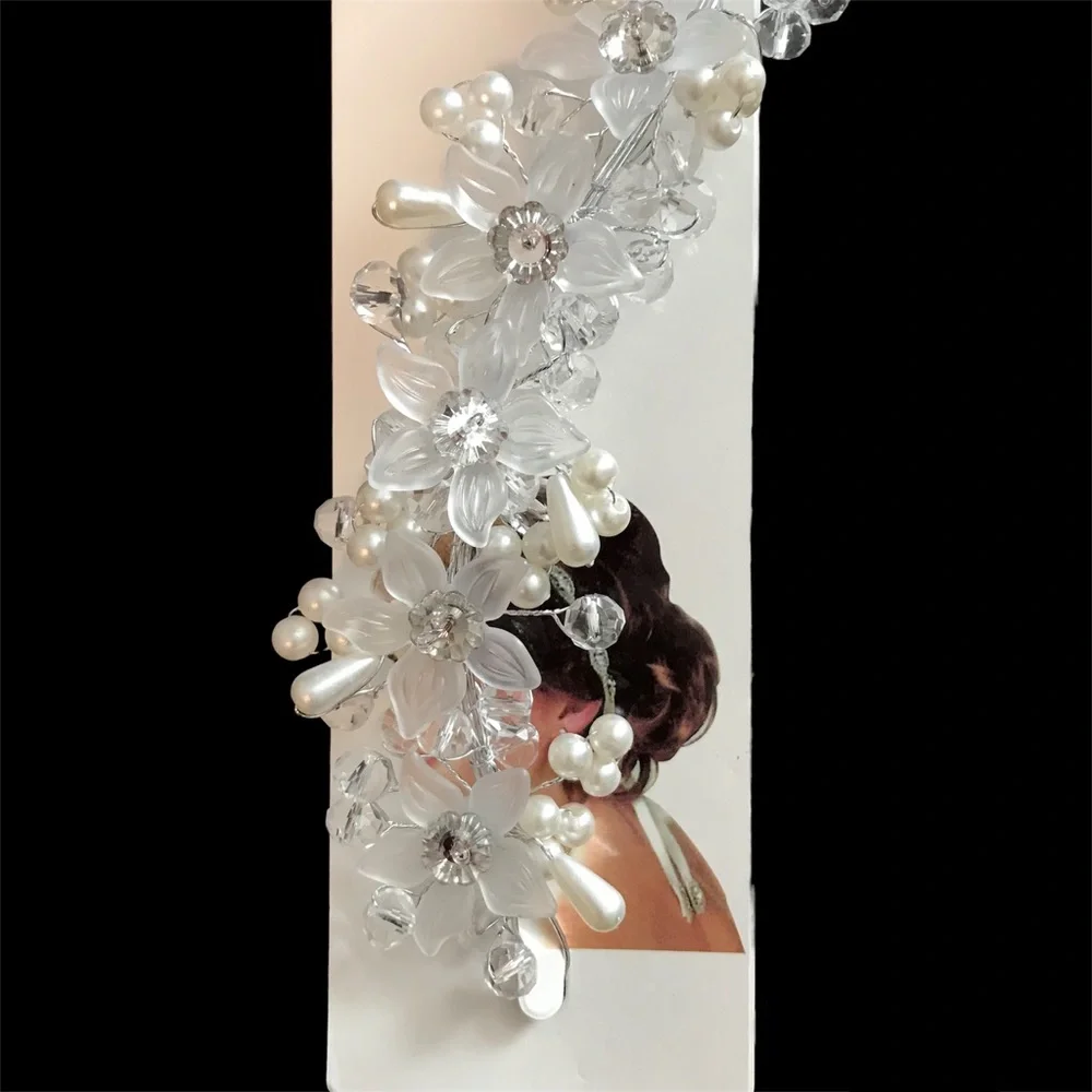 Wedding Headband with Crystal Breads and Pearls Biljana Karen Shop - Picture 2 of 4